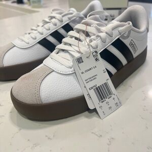 Adidas -VL COURT 3.0 SHOES - Women’s Size 8 - NWT